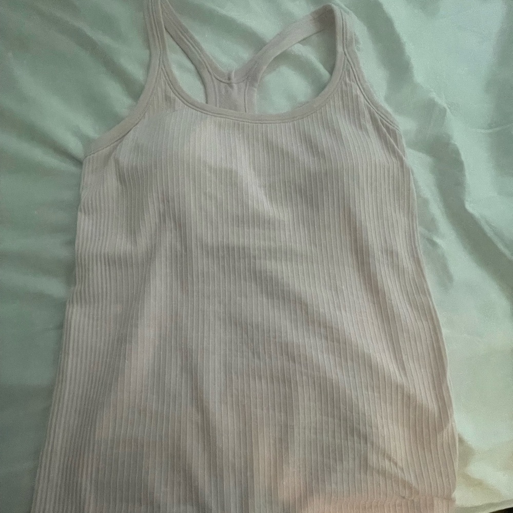 Lululemon Ebb to Street size 6 strawberry milkshake